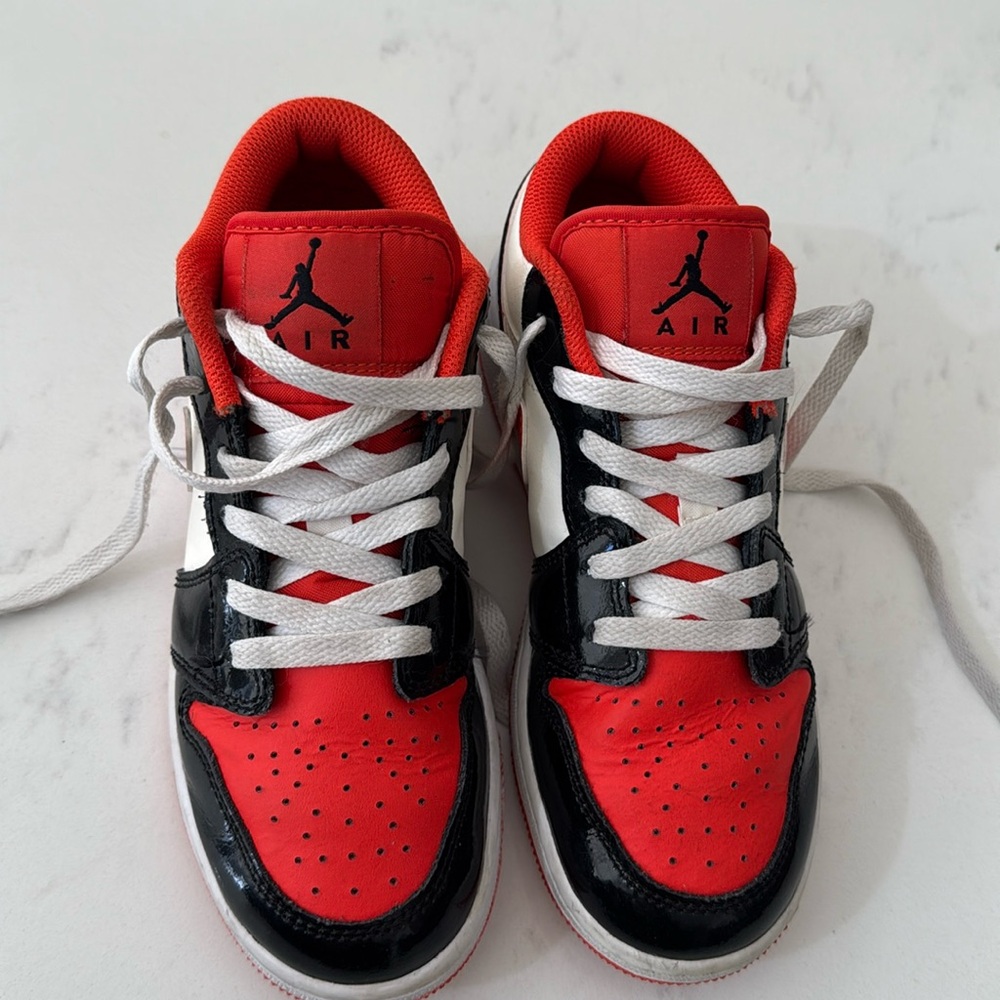 Nike air Jordon size US 3.5y immaculate condition